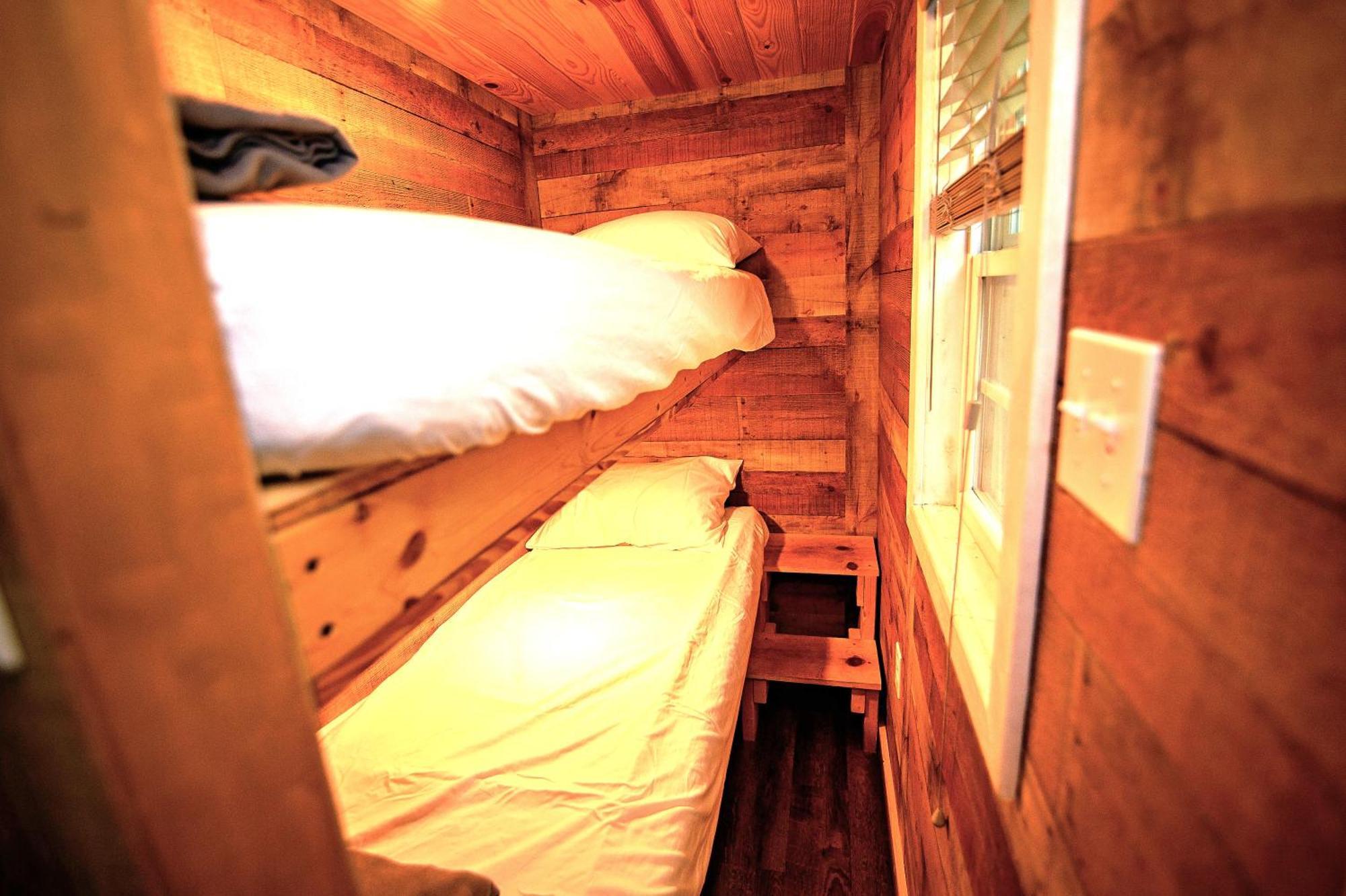 The Americana - Parker Creek Bend Cabins Murfreesboro Exterior photo
